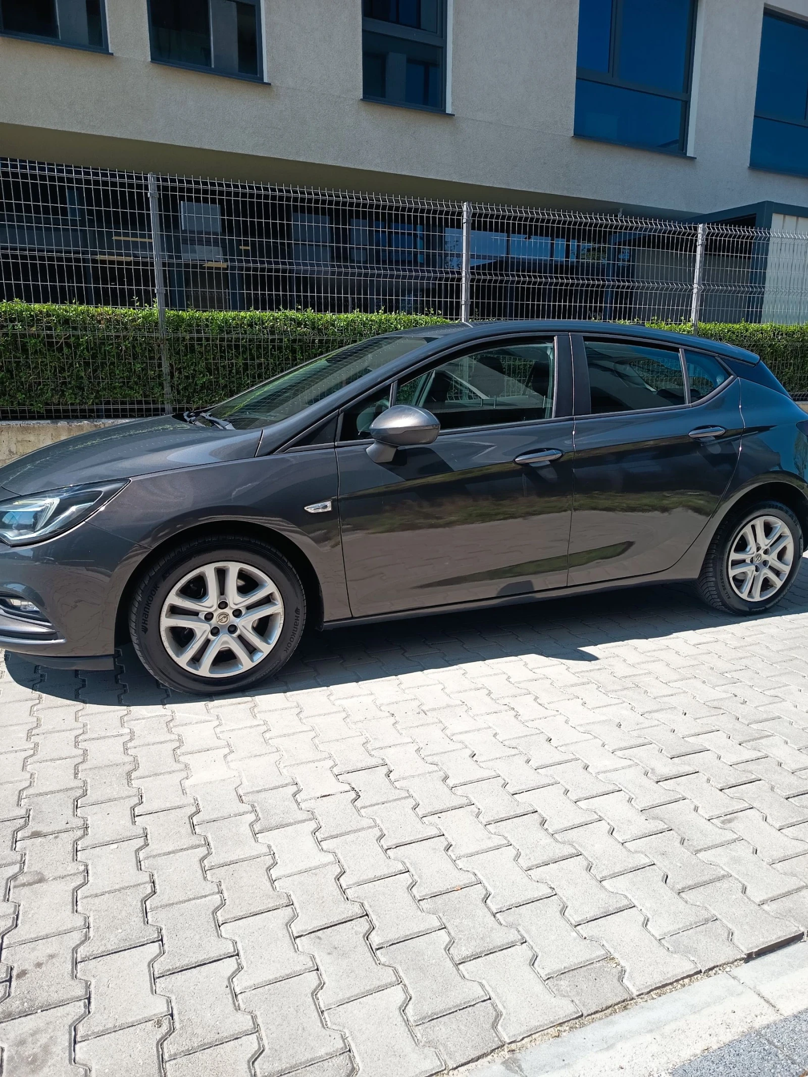 Opel Astra 1.6CDTI, снимка 3 - Автомобили и джипове - 54861933