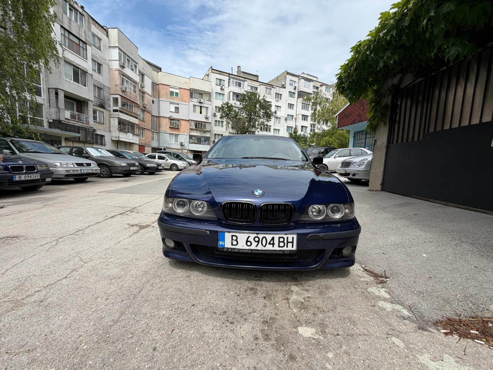 BMW 523