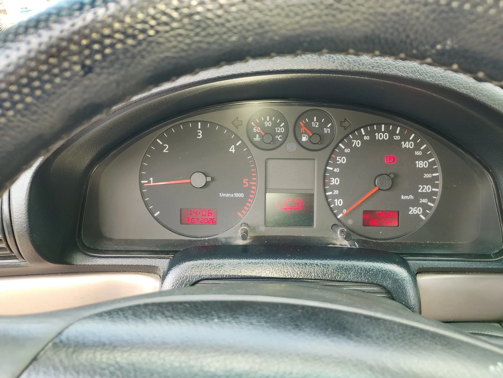 Audi A4, снимка 3 - Автомобили и джипове - 55163308