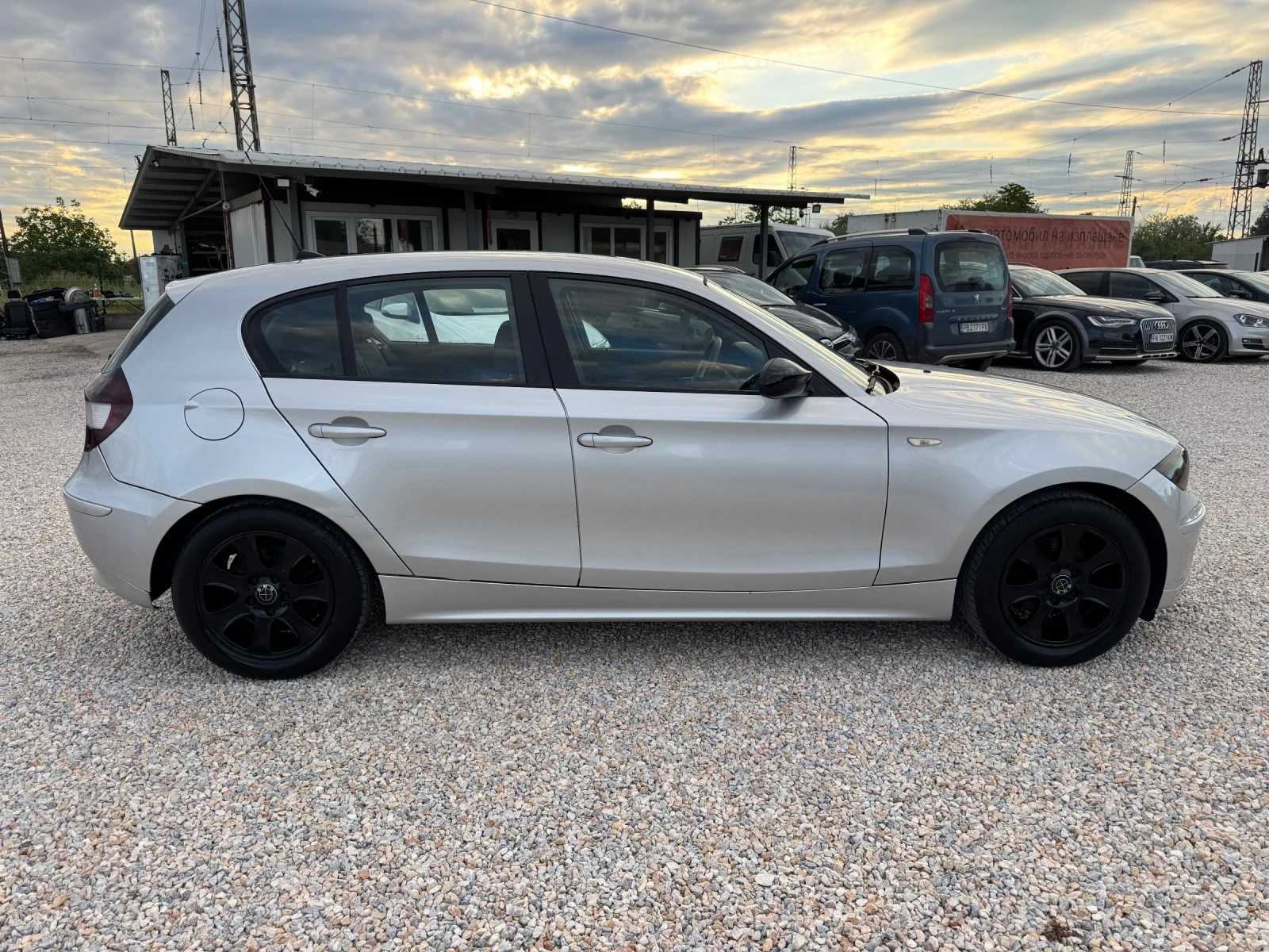 BMW 118 2.0d* 143hp* BLACK EDITION* , снимка 6 - Автомобили и джипове - 55423631