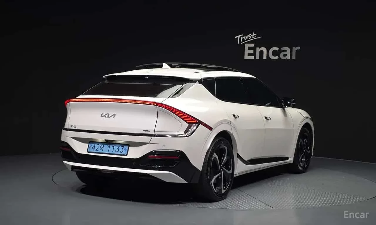 Kia EV6 GT-LINE Long Range 4WD /HUD/360/ОБДУХВАНЕ, снимка 2 - Автомобили и джипове - 55770253