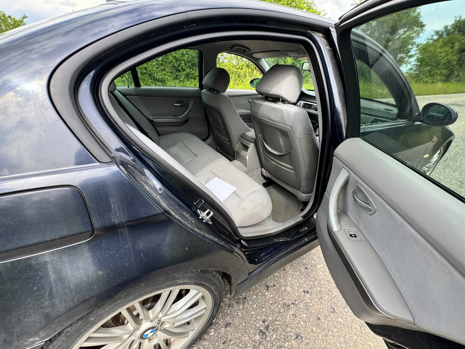BMW 320 Седан, снимка 11 - Автомобили и джипове - 56202073
