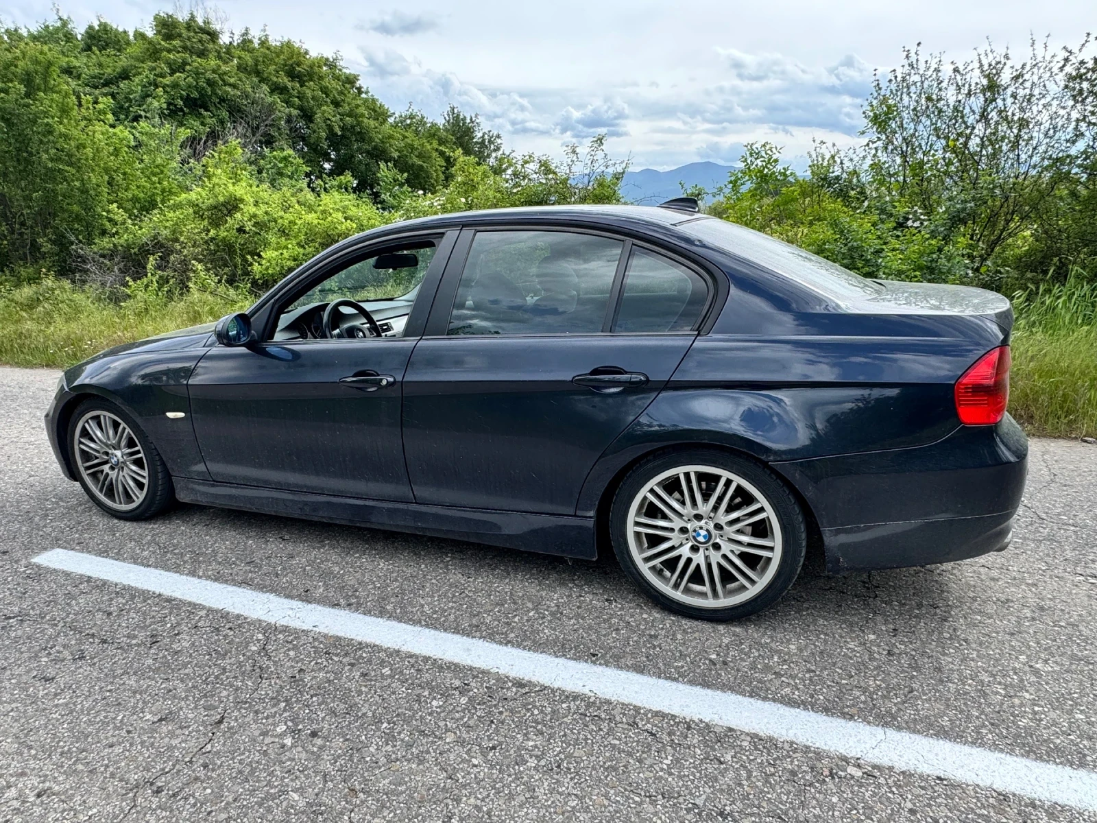 BMW 320 Седан, снимка 3 - Автомобили и джипове - 56202073