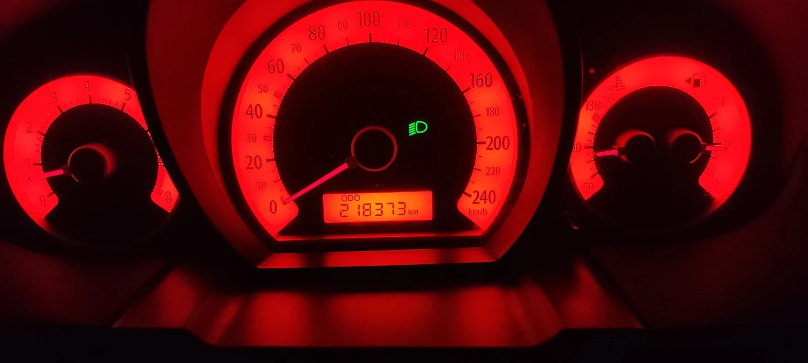 Kia Ceed 1.6i, снимка 16 - Автомобили и джипове - 56462396