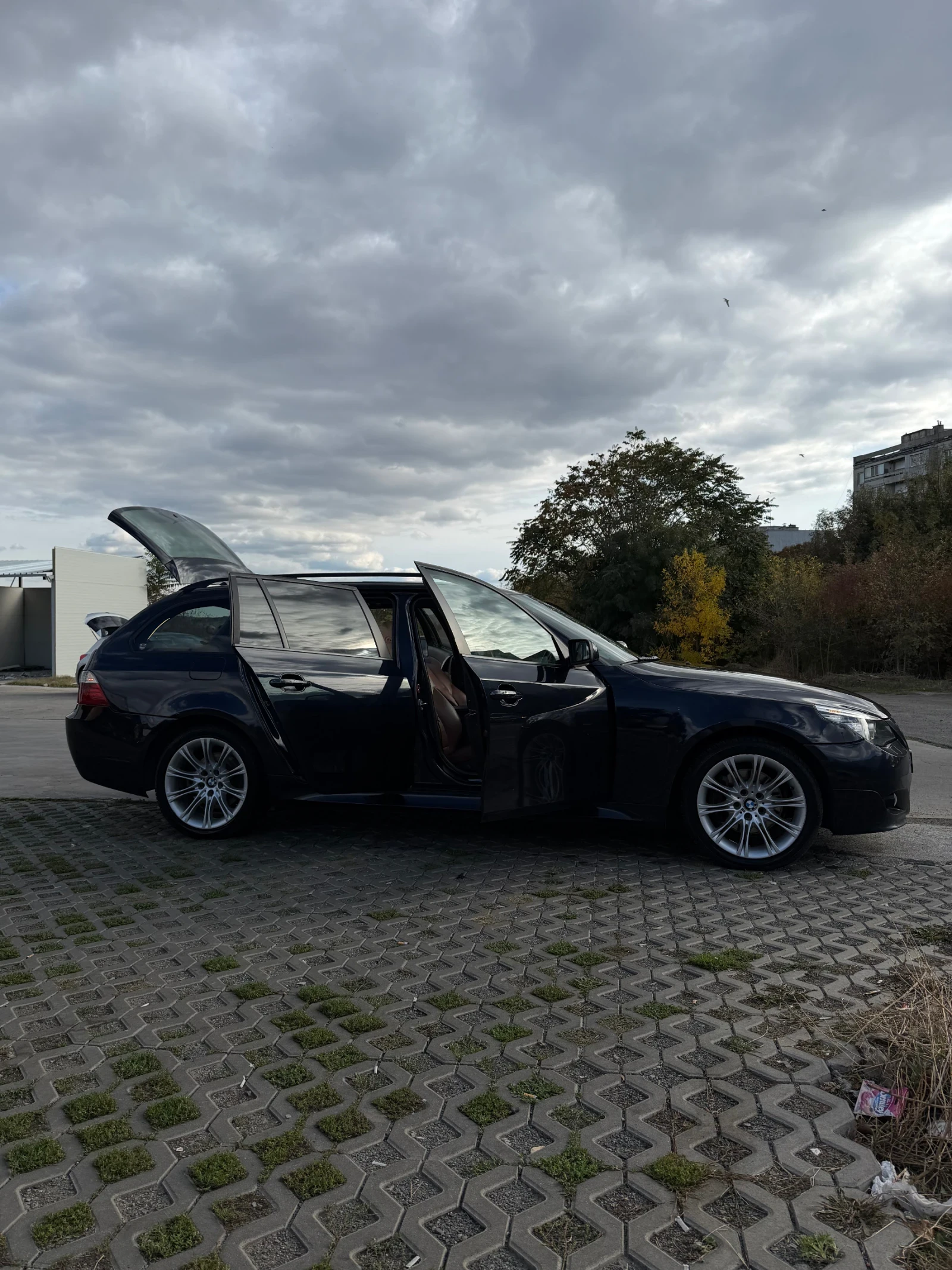 BMW 530, снимка 3 - Автомобили и джипове - 56543895