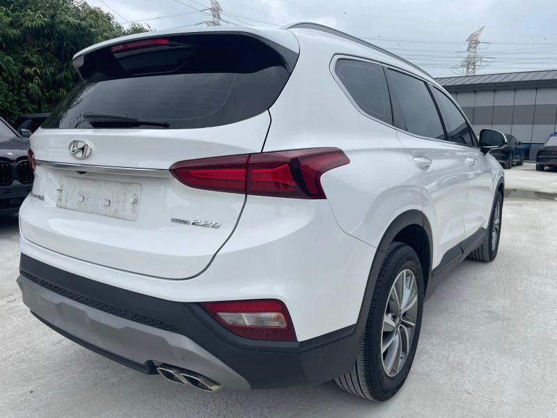 Hyundai Santa fe 2.2 4WD PREMIUM 7 местен, снимка 7 - Автомобили и джипове - 52291615