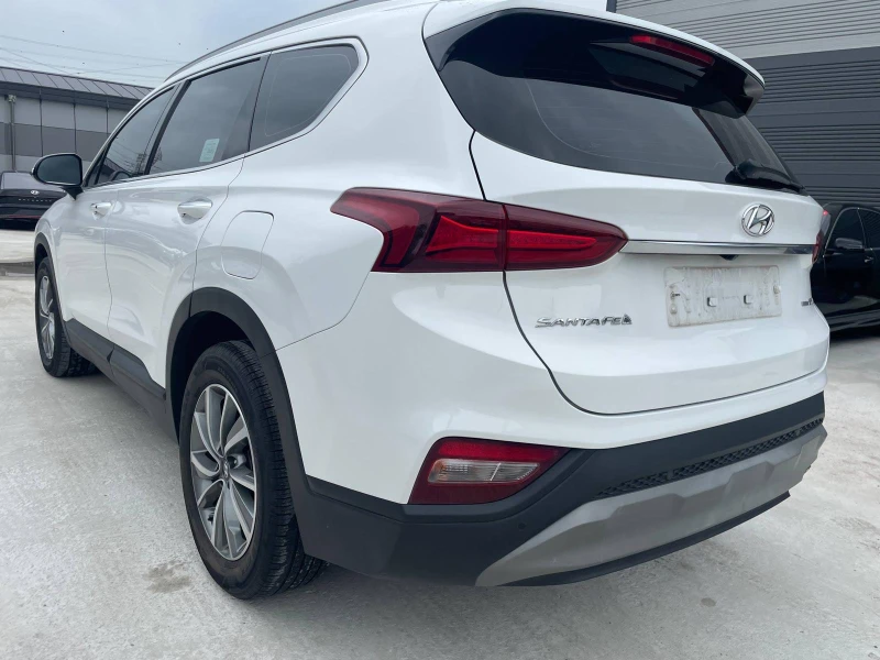 Hyundai Santa fe 2.2 4WD PREMIUM 7 местен, снимка 5 - Автомобили и джипове - 52291615