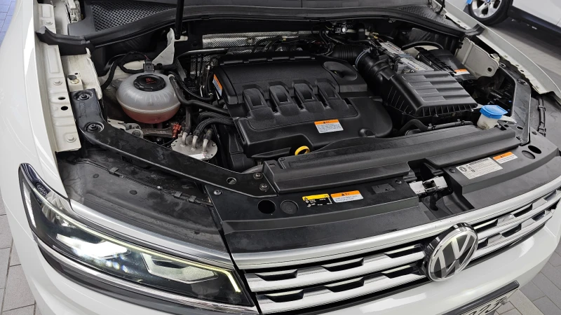 VW Tiguan 2.0TDI PRESTIGE, снимка 6 - Автомобили и джипове - 52536042