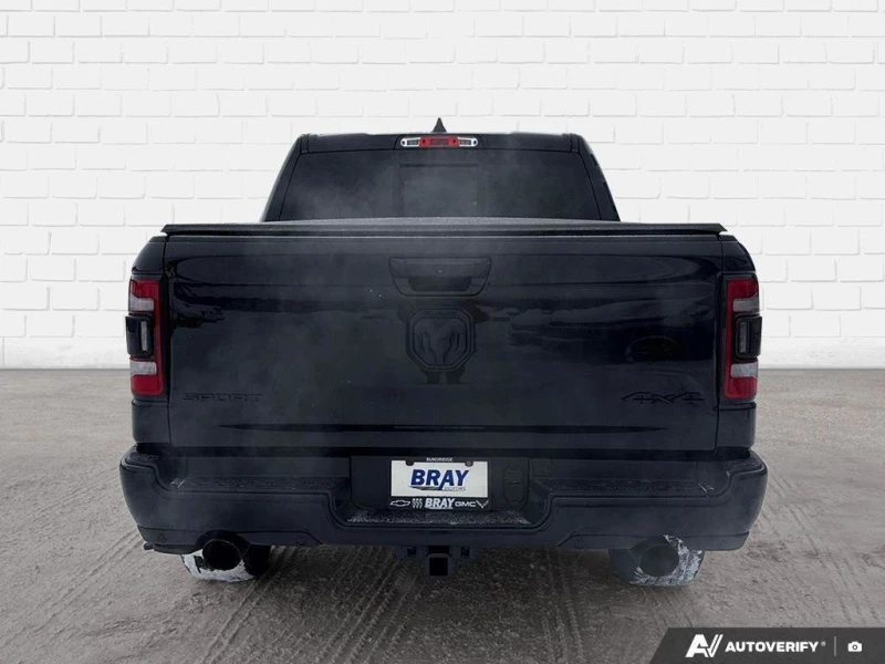 Dodge RAM 1500 Sport BLACKED OUT RUNNING BOARDS * CARFAX* , снимка 5 - Автомобили и джипове - 52991782