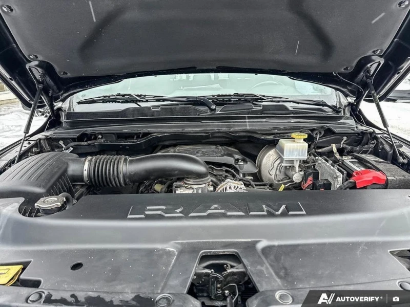 Dodge RAM 1500 Sport BLACKED OUT RUNNING BOARDS * CARFAX* , снимка 12 - Автомобили и джипове - 52991782