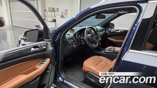 Mercedes-Benz GLS 350, снимка 10 - Автомобили и джипове - 56089298