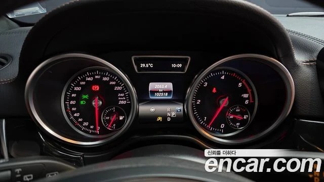 Mercedes-Benz GLS 350, снимка 8 - Автомобили и джипове - 56089298