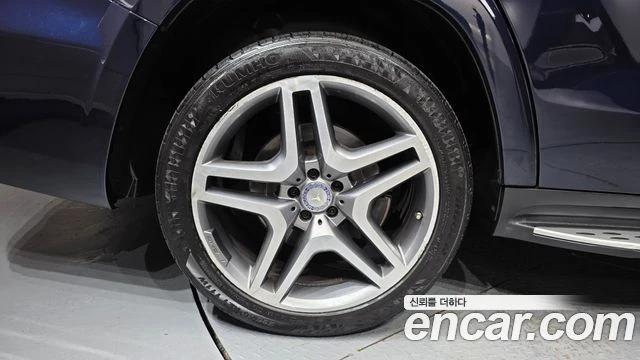 Mercedes-Benz GLS 350, снимка 5 - Автомобили и джипове - 56089298