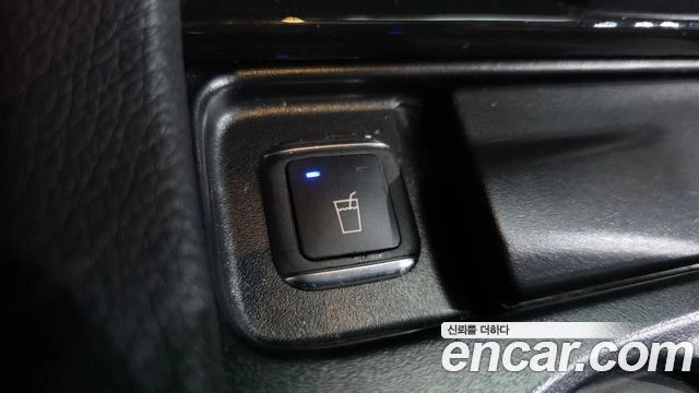 Mercedes-Benz GLS 350, снимка 12 - Автомобили и джипове - 56089298