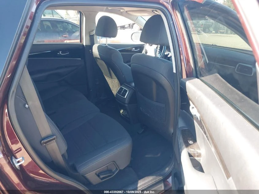 Kia Sorento 3.3L V-6 DI, DOHC, VVT, 290HP All Wheel Drive | Mobile.bg   13