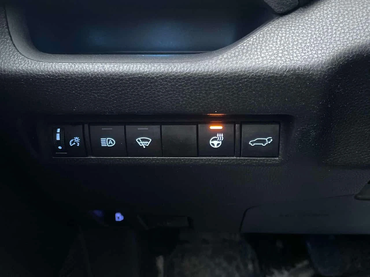 Toyota Rav4 Hybrid XSE AWD  CARFAX, снимка 14 - Автомобили и джипове - 53745451