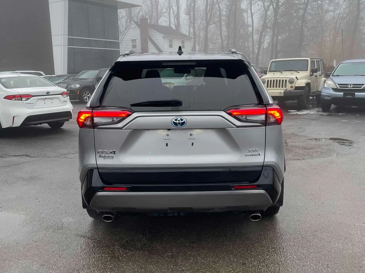 Toyota Rav4 Hybrid XSE AWD  CARFAX - изображение 4