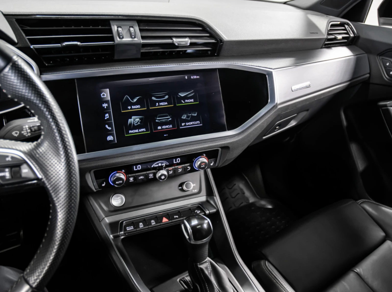 Audi Q3 S LINE | ПОДГРЕВ| CarPlay | , снимка 10 - Автомобили и джипове - 55513375