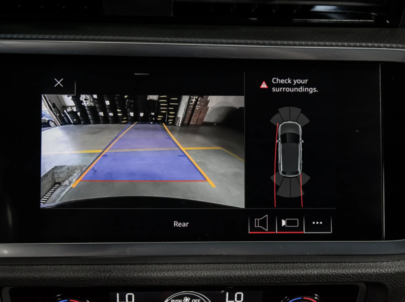 Audi Q3 S LINE | ПОДГРЕВ| CarPlay | , снимка 14 - Автомобили и джипове - 55513375