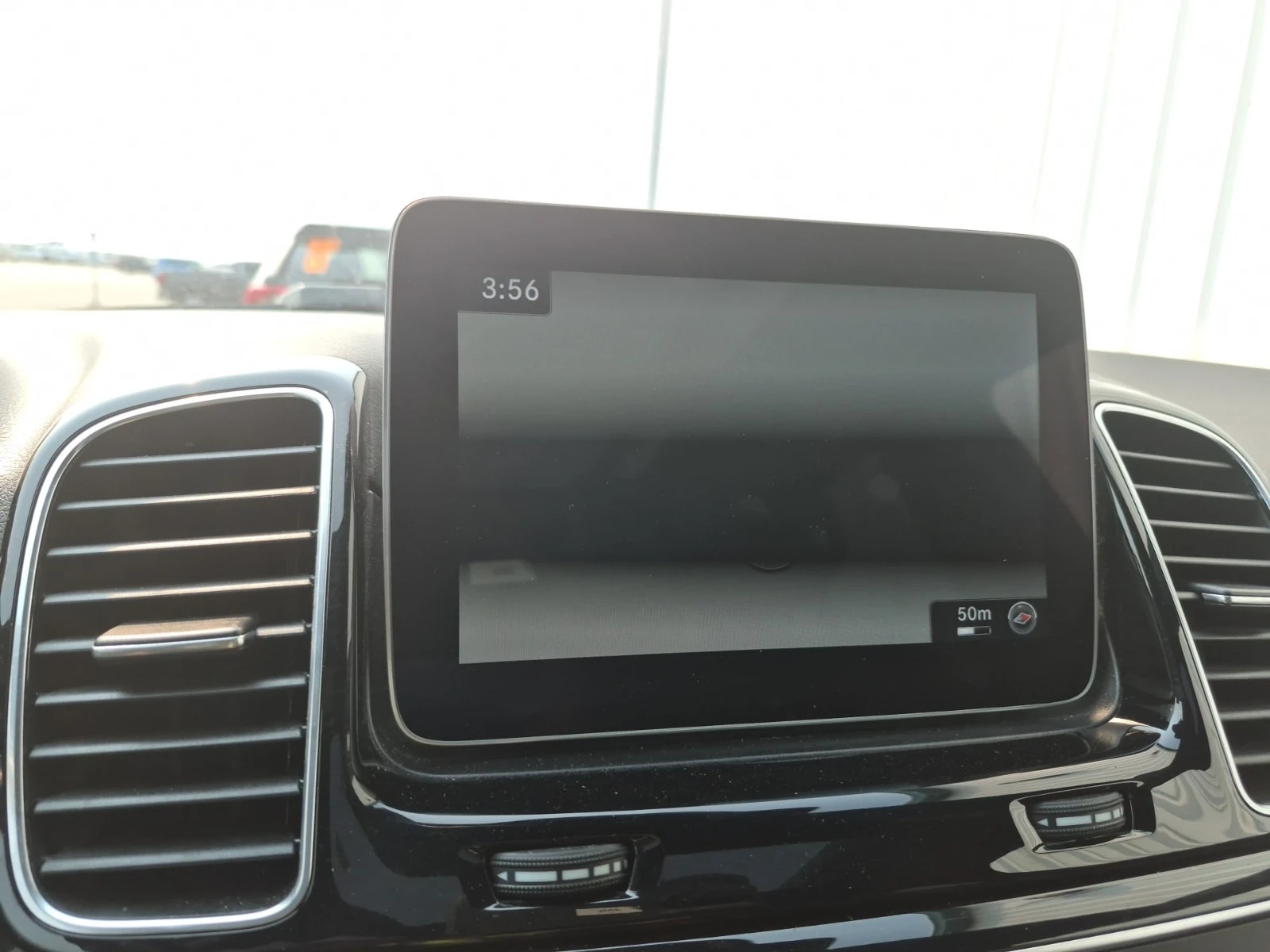 Mercedes-Benz GLE * AMG 43 * DISTRONIC PLUS* ACTIVE PARK ASSIST* , снимка 11 - Автомобили и джипове - 56003159