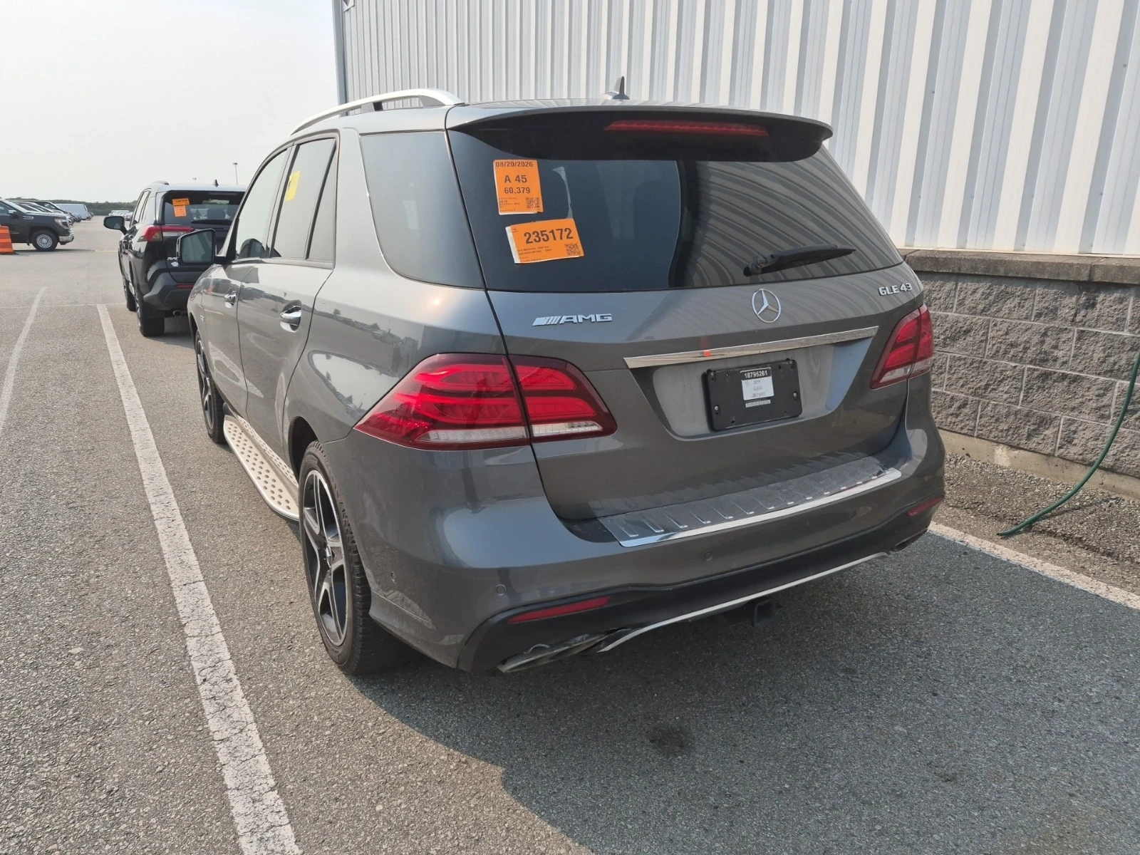 Mercedes-Benz GLE * AMG 43 * DISTRONIC PLUS* ACTIVE PARK ASSIST* , снимка 4 - Автомобили и джипове - 56003159