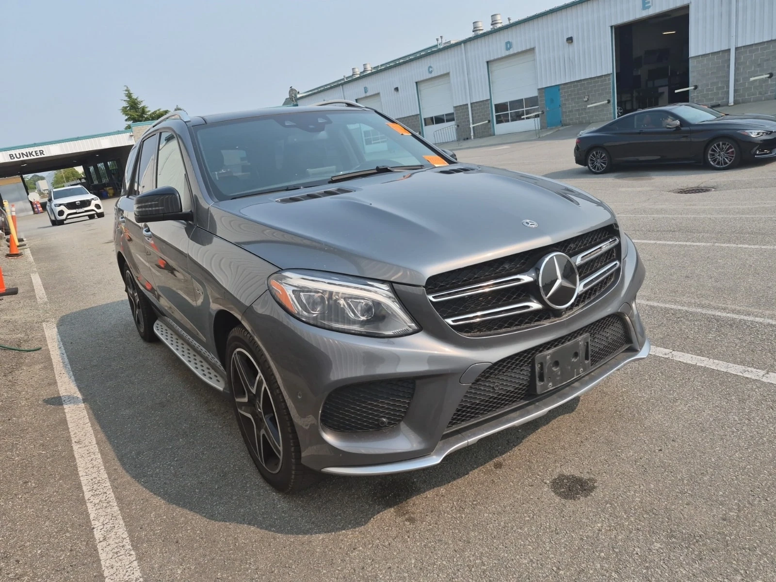 Mercedes-Benz GLE * AMG 43 * DISTRONIC PLUS* ACTIVE PARK ASSIST* , снимка 2 - Автомобили и джипове - 56003159