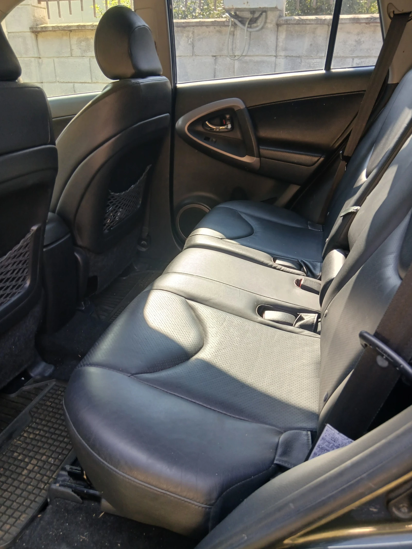 Toyota Rav4, снимка 8 - Автомобили и джипове - 56112097