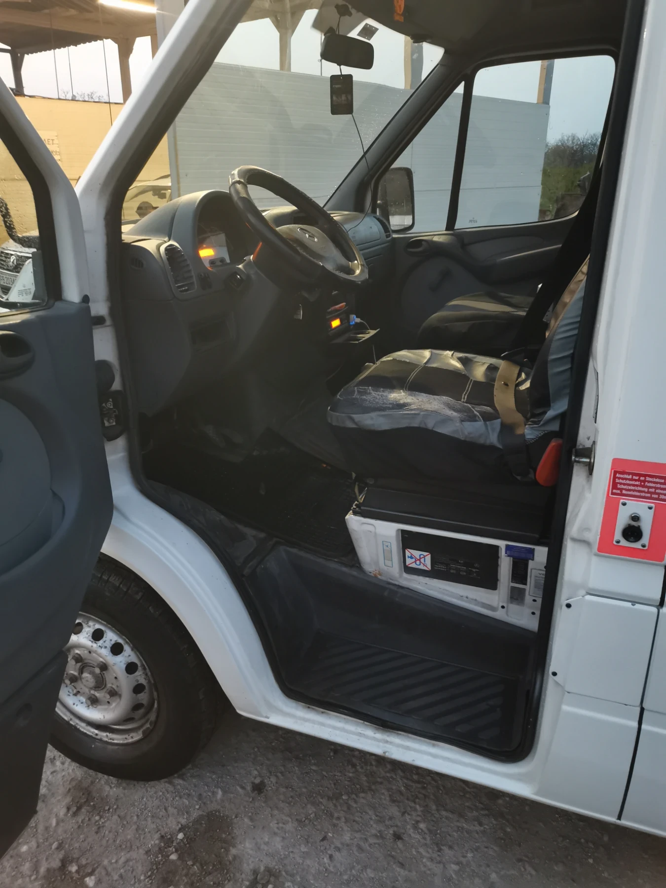 Mercedes-Benz 313 Спецялен, перфектен за малък кемпер, 220v - изображение 5