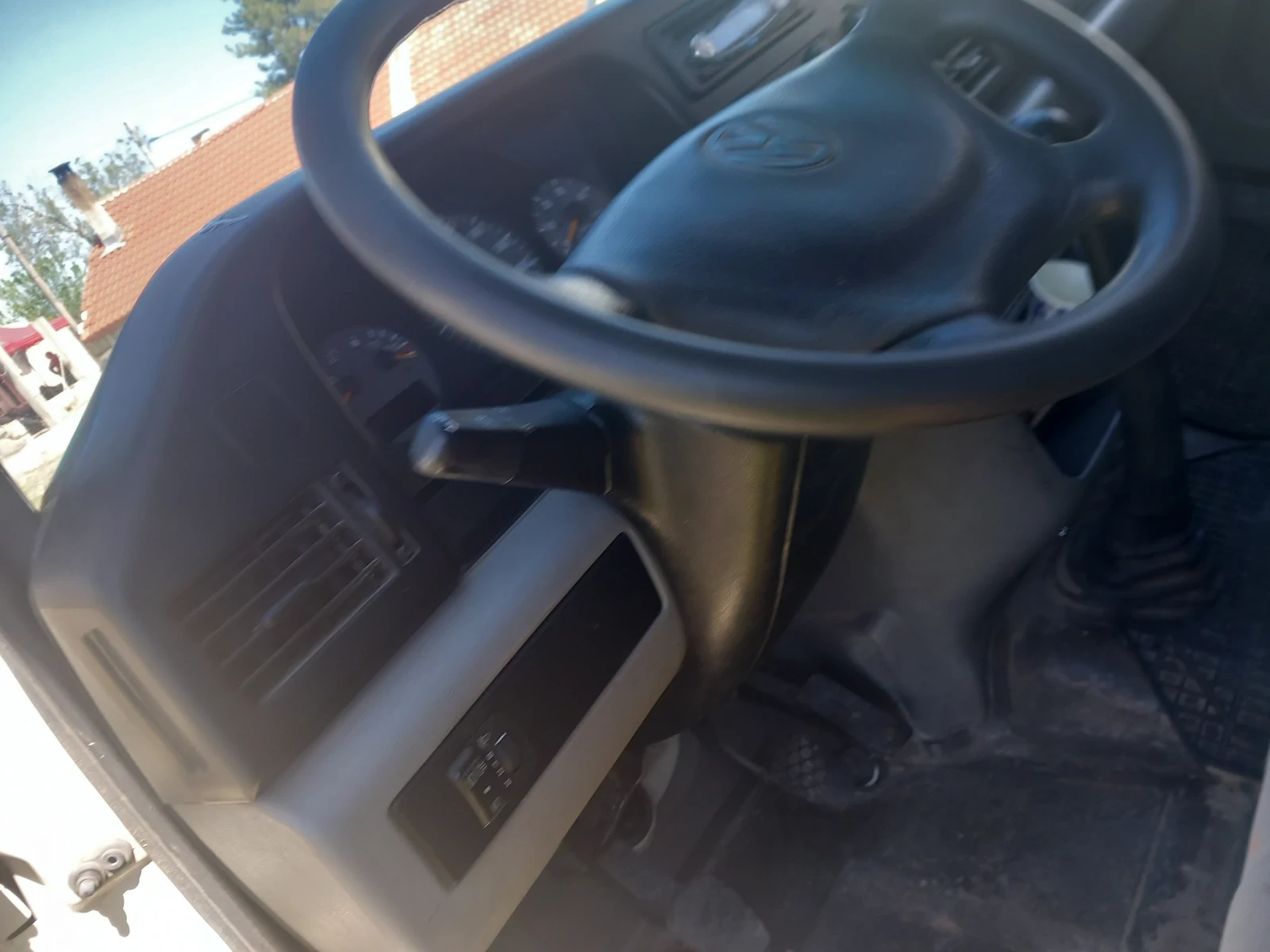 VW Lt 2.5тди102коня макси с клима изплащане тби - изображение 4