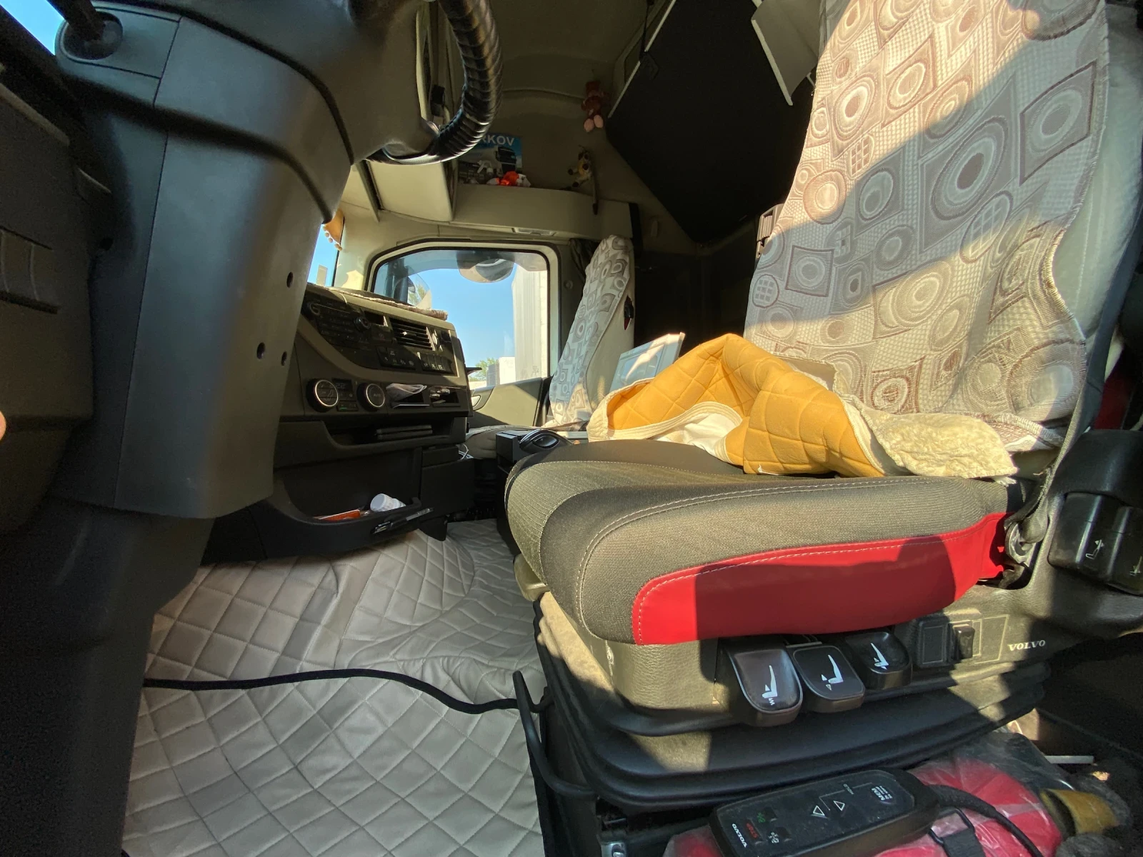 Volvo Fh КОМПОЗИЦИЯ E6 ACC SMART TACHO I PARK - изображение 3