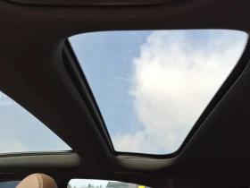 Mercedes-Benz E 300 * HEAD UP * DISTRONIC * СЕРВИЗНА ИСТОРИЯ * , снимка 13