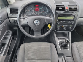 VW Golf 1.9TDI 105кс ОБСЛУЖЕН РЕАЛНИ КИЛОМЕТРИ , снимка 13 - Автомобили и джипове - 44515985