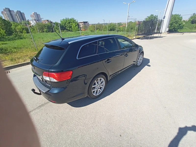 Toyota Avensis, снимка 3 - Автомобили и джипове - 47389341