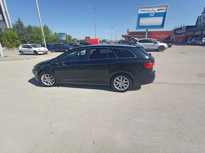 Toyota Avensis, снимка 10 - Автомобили и джипове - 47389341