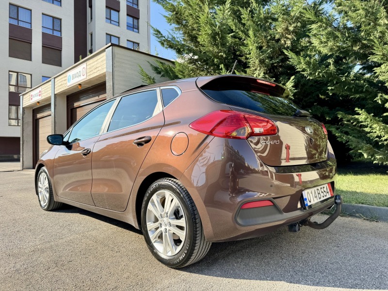 Kia Ceed 1.6CRDI PREMIUM NAVI PANORAMA KAMERA, снимка 7 - Автомобили и джипове - 46719624