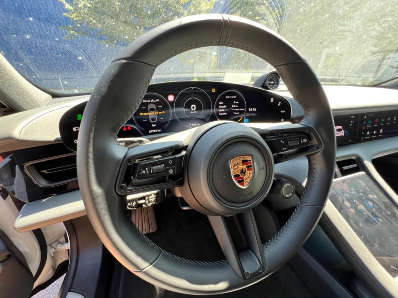 Porsche Taycan 4S/ PERFORMANCE/ SPORT CHRONO/ PANO/ ACC/ 20/, снимка 9 - Автомобили и джипове - 47449256