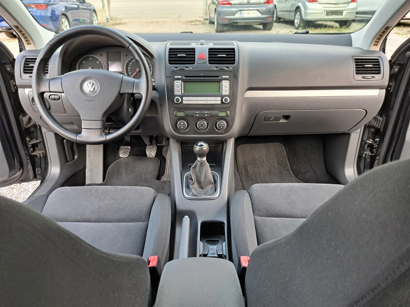 VW Golf 1.9TDI* КЛИМАТРОНИК* ТЕМПОМАТ, снимка 10 - Автомобили и джипове - 47564828