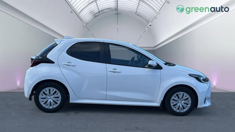 Toyota Yaris 1.5i, снимка 3 - Автомобили и джипове - 48285017