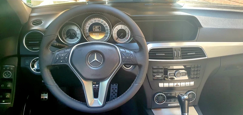 Mercedes-Benz C 220 AMG, снимка 5 - Автомобили и джипове - 48578037