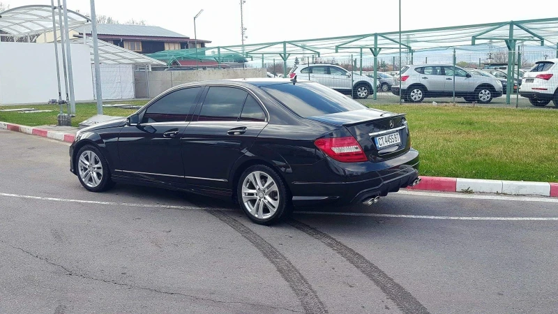 Mercedes-Benz C 220 AMG, снимка 3 - Автомобили и джипове - 48578037