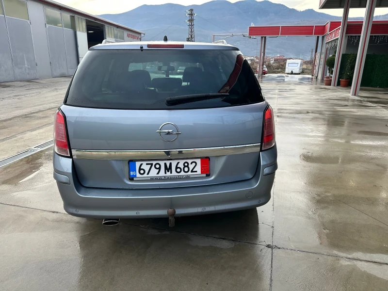 Opel Astra, снимка 2 - Автомобили и джипове - 48825635