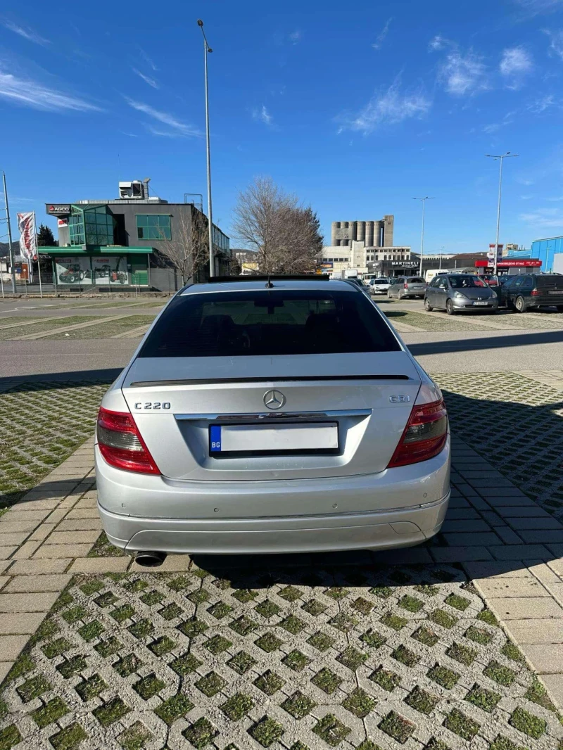Mercedes-Benz C 220, снимка 3 - Автомобили и джипове - 52499115