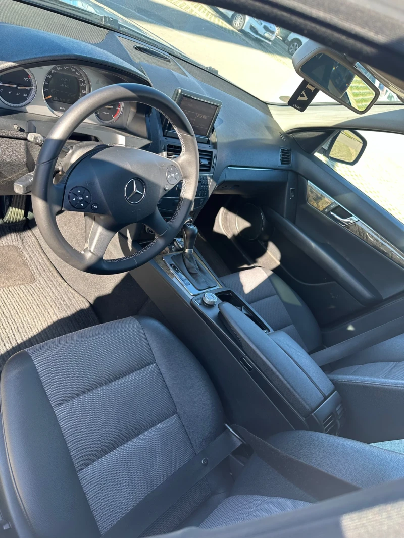 Mercedes-Benz C 220, снимка 6 - Автомобили и джипове - 52499115
