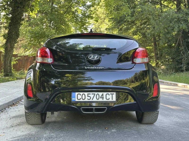 Hyundai Veloster  1.6 GDI, снимка 4 - Автомобили и джипове - 50841965