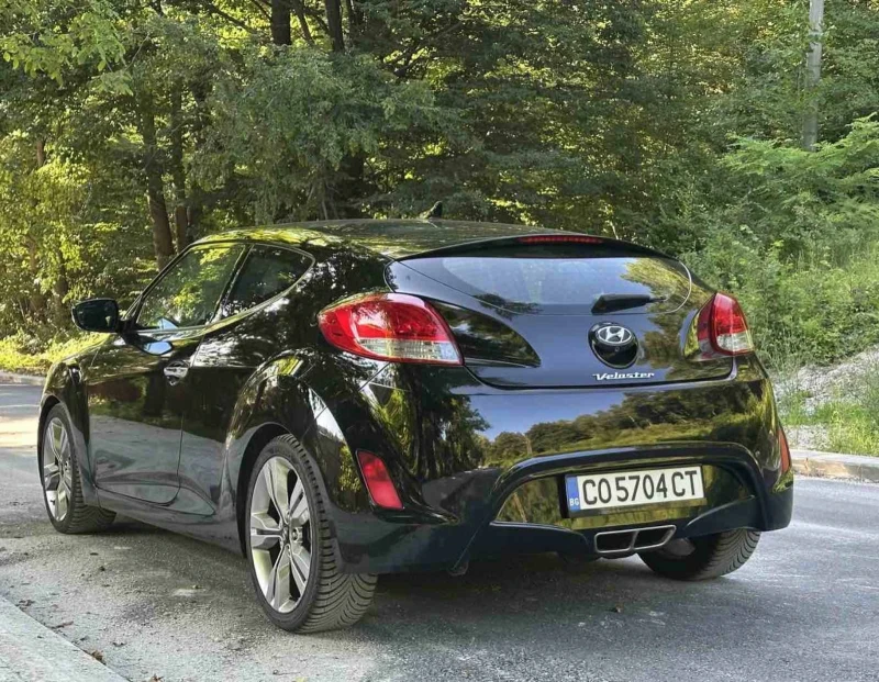 Hyundai Veloster  1.6 GDI, снимка 5 - Автомобили и джипове - 50841965