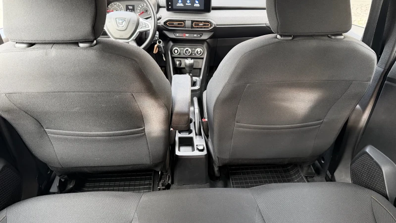 Dacia Sandero 1.0 Stepway LPG фабрична газ 6 скорости, снимка 14 - Автомобили и джипове - 52642128