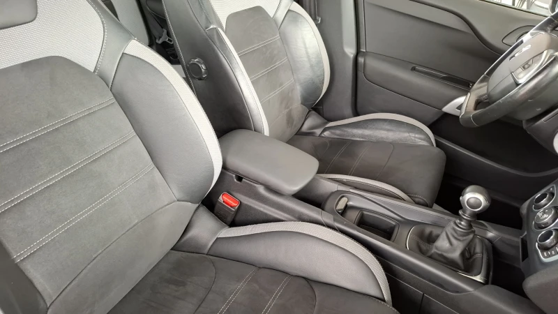 DS DS 4 1.2 PureTech* LED* NAVI * EURO6, снимка 11 - Автомобили и джипове - 52991749