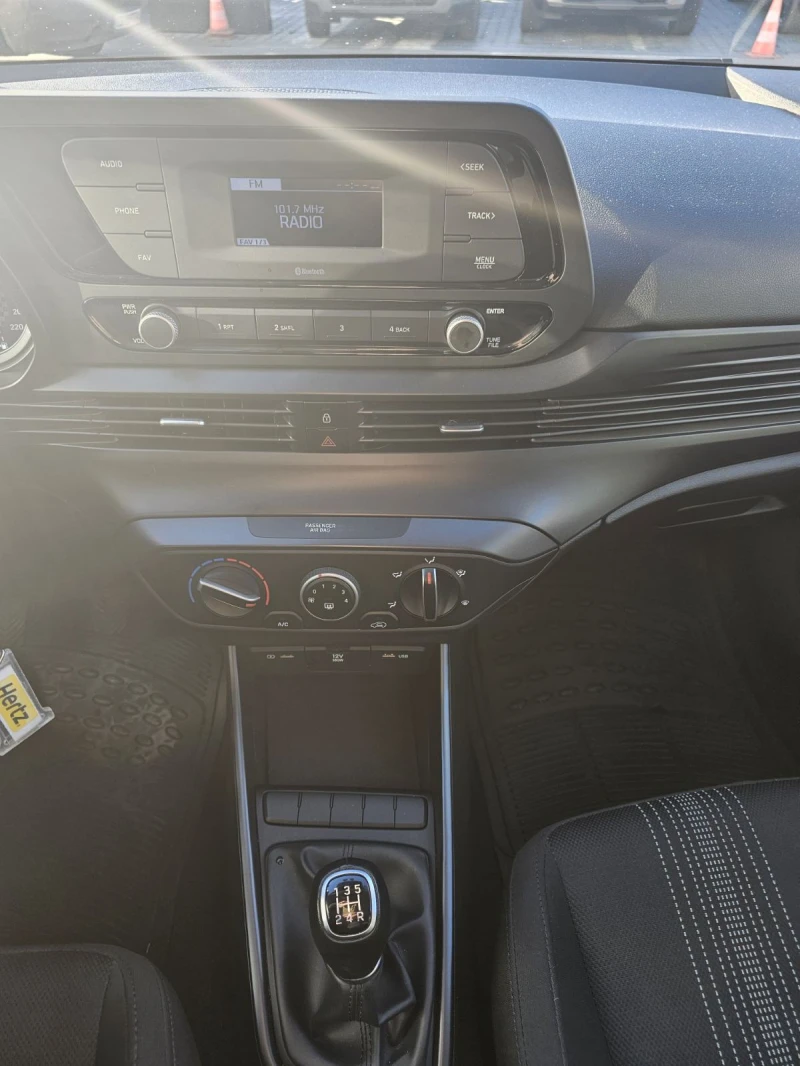 Hyundai I20 1.2 TCe 84, снимка 9 - Автомобили и джипове - 53028854