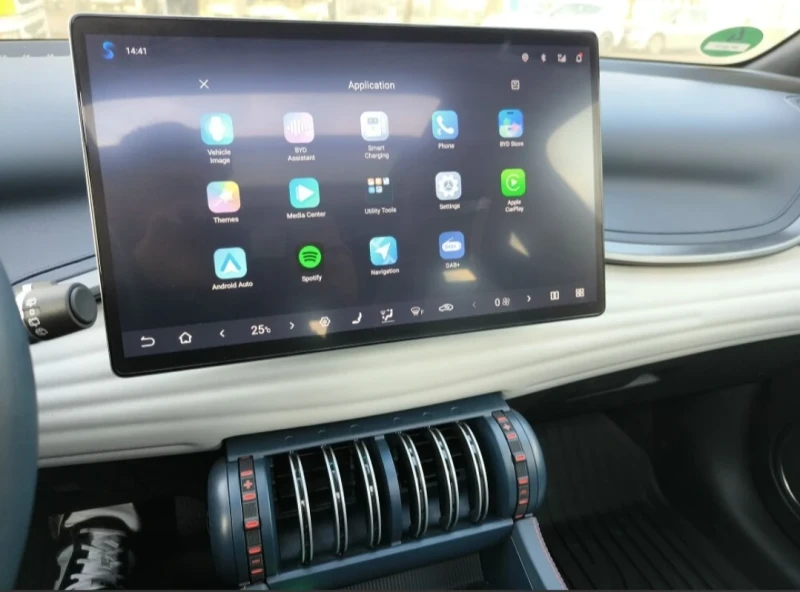 BYD Atto3 62kwh , снимка 10 - Автомобили и джипове - 53137298