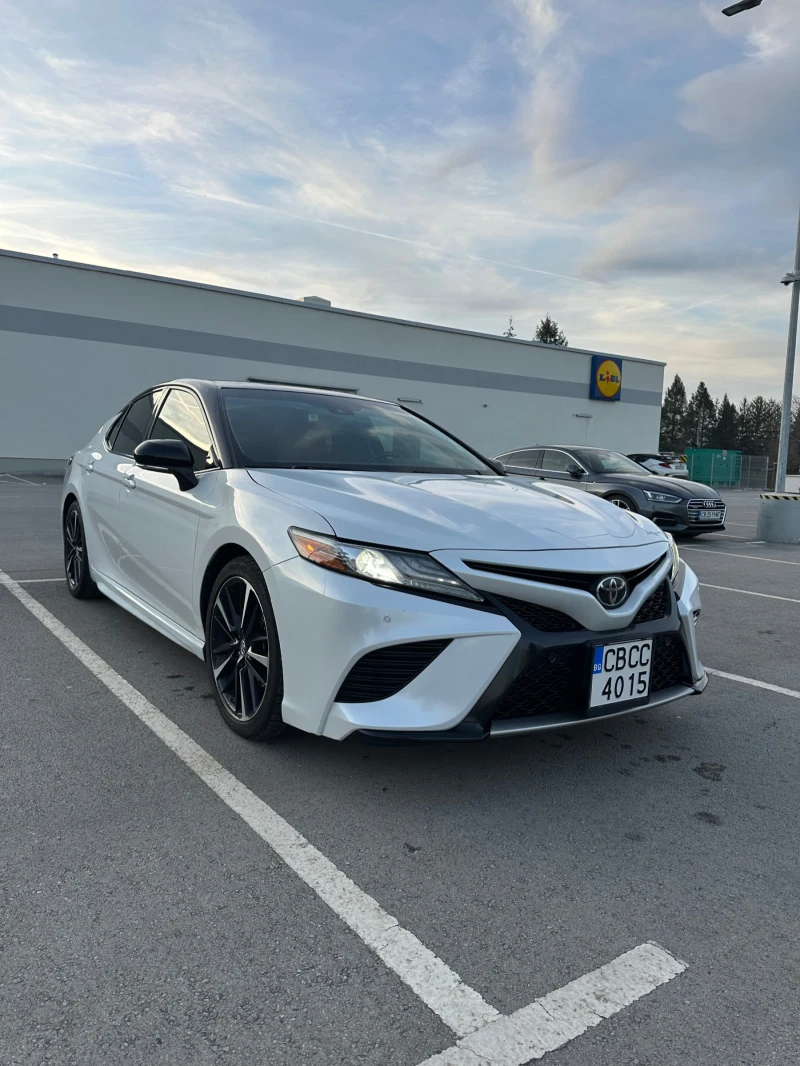 Toyota Camry 2.5 XSE, снимка 2 - Автомобили и джипове - 53344969